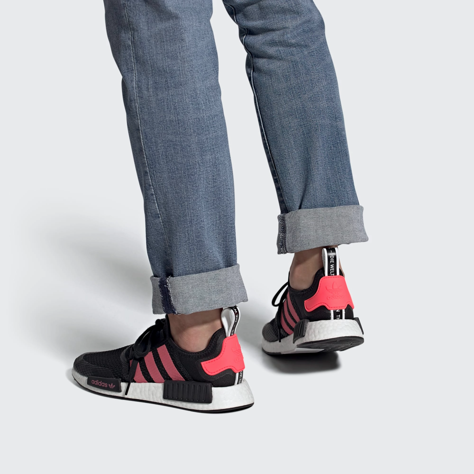 Shoe Adidas Adidas Men's NMD R1 Shoes - Core Black / Signal Pink / Cloud White