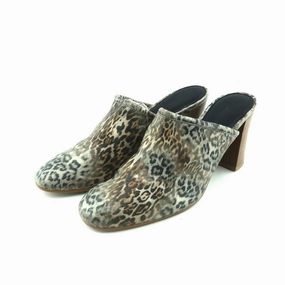 Models In High Heel Shoes JHONSTON AND MURPHY .