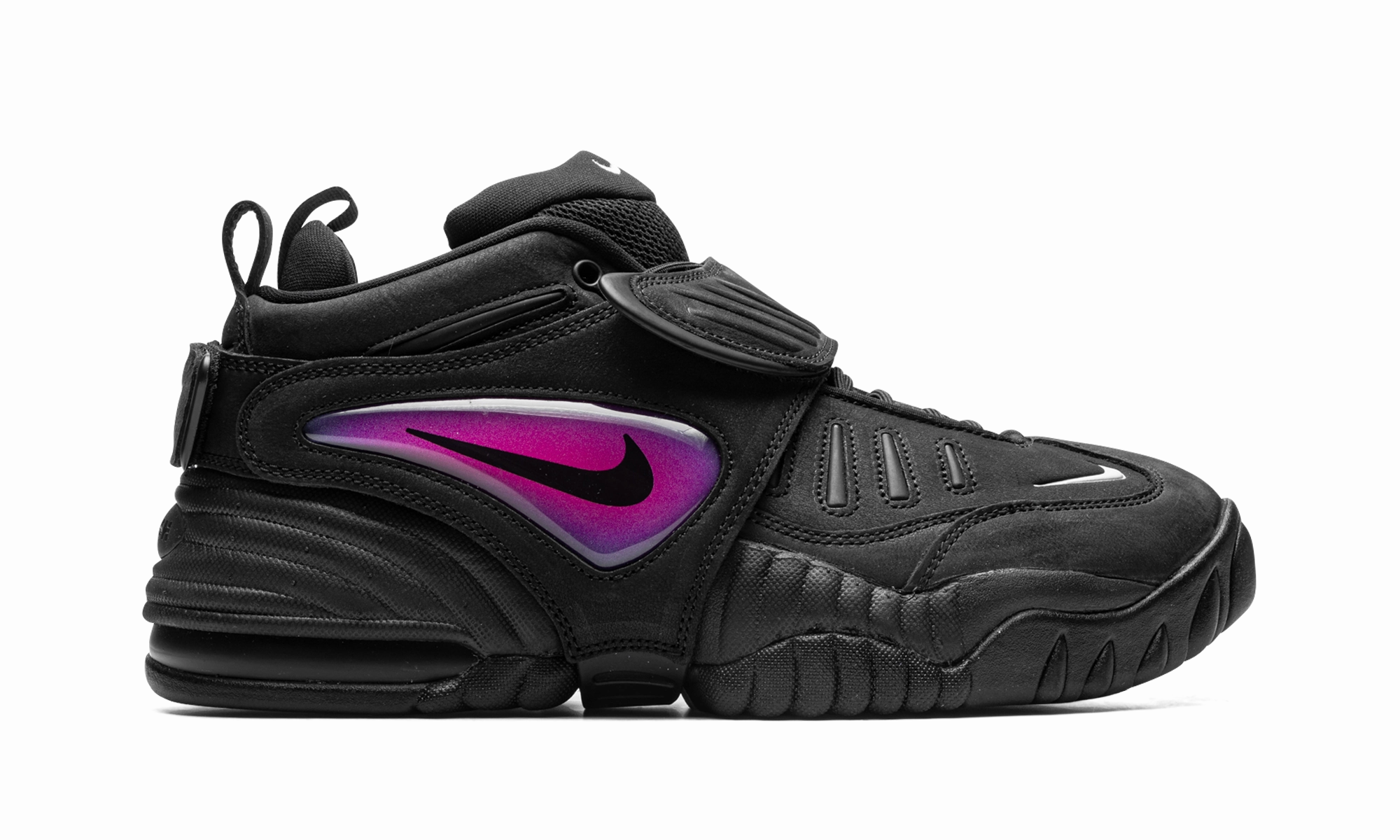 Air Adjust Force "Ambush - Black" Deals On Basketball Shoes