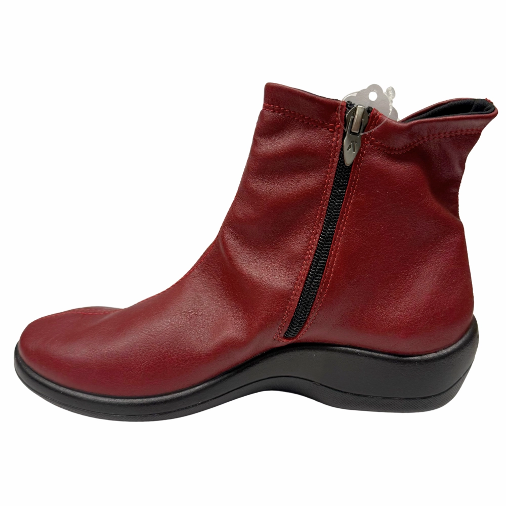 Arcopedico Paluma Cherry Leather Boot (Women's) Size 12 Rain Boots