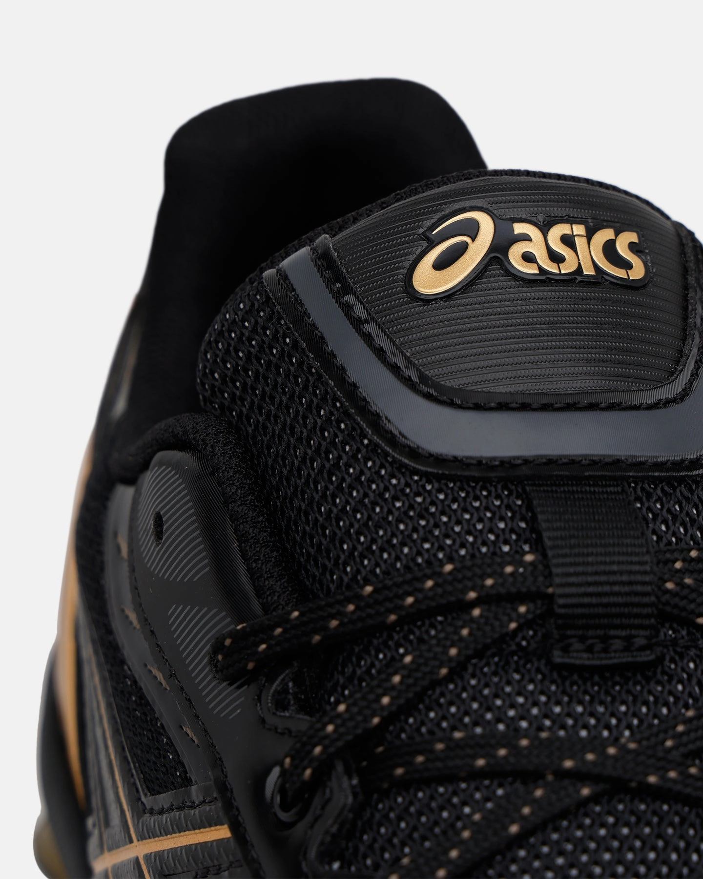 Asics Gel-Kinetic Fluent Black/Gold Asics Ahar Shoes