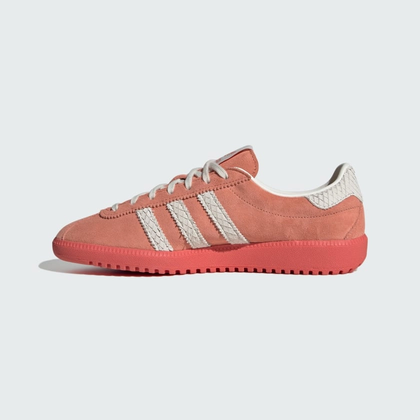 BERMUDA SHOES - Pink / Preloved Scarlet / Cloud White Jean Adidas Shoes