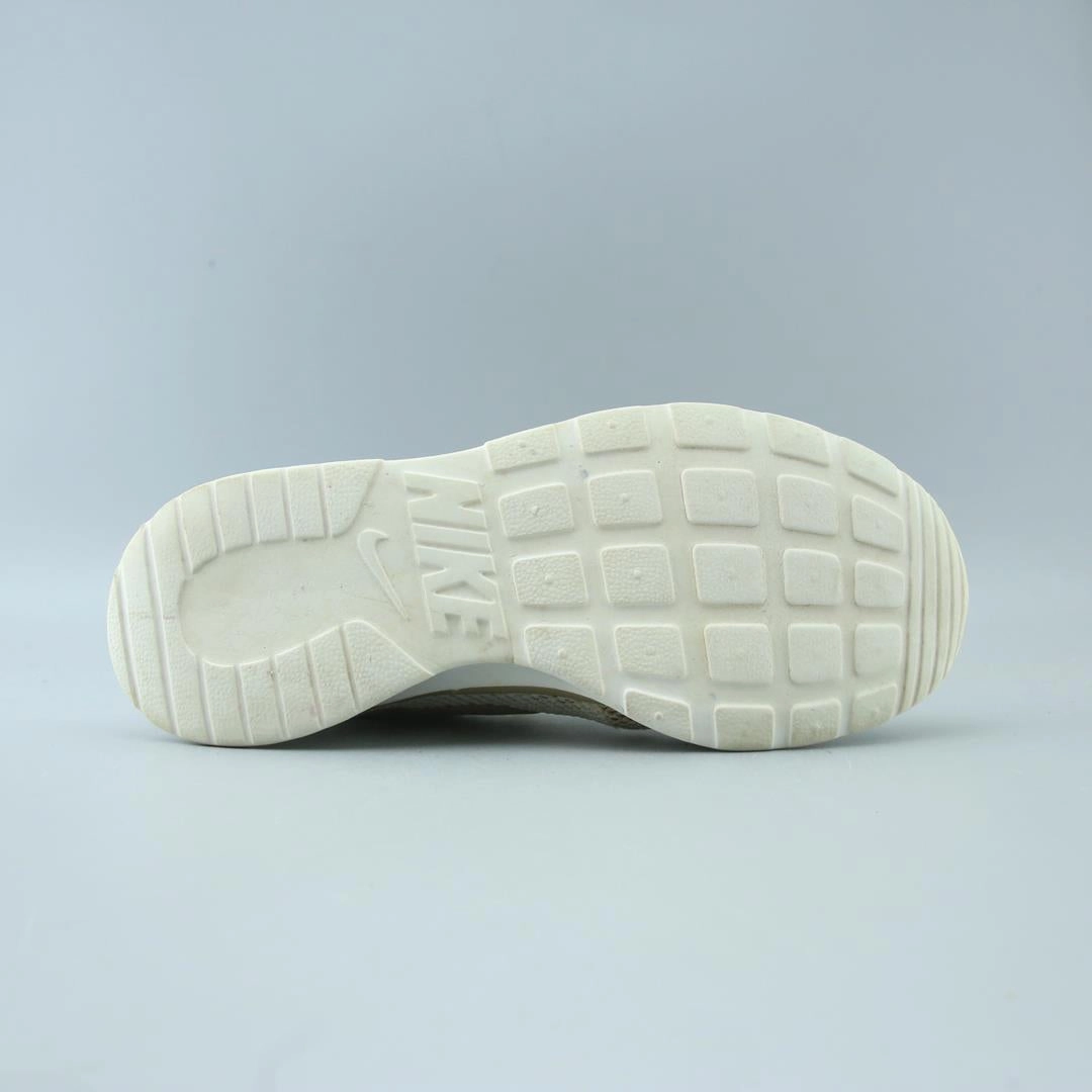 NIKE TANJUN Tennessee Vols Nike Shoes