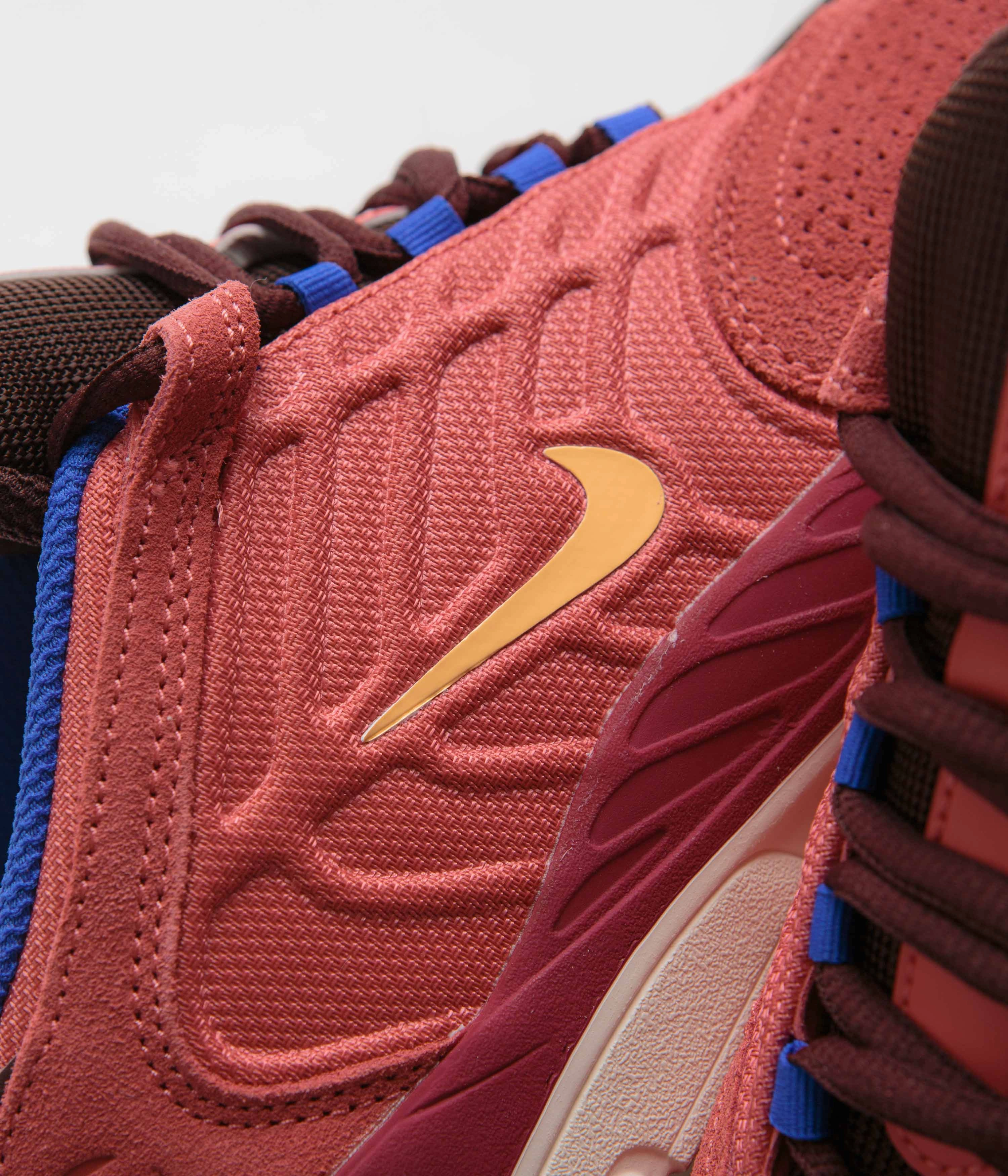 Slip-on Nike Shoes Nike SB Vertebrae Shoes - Adobe / Melon Tint - Earth - Noble Red