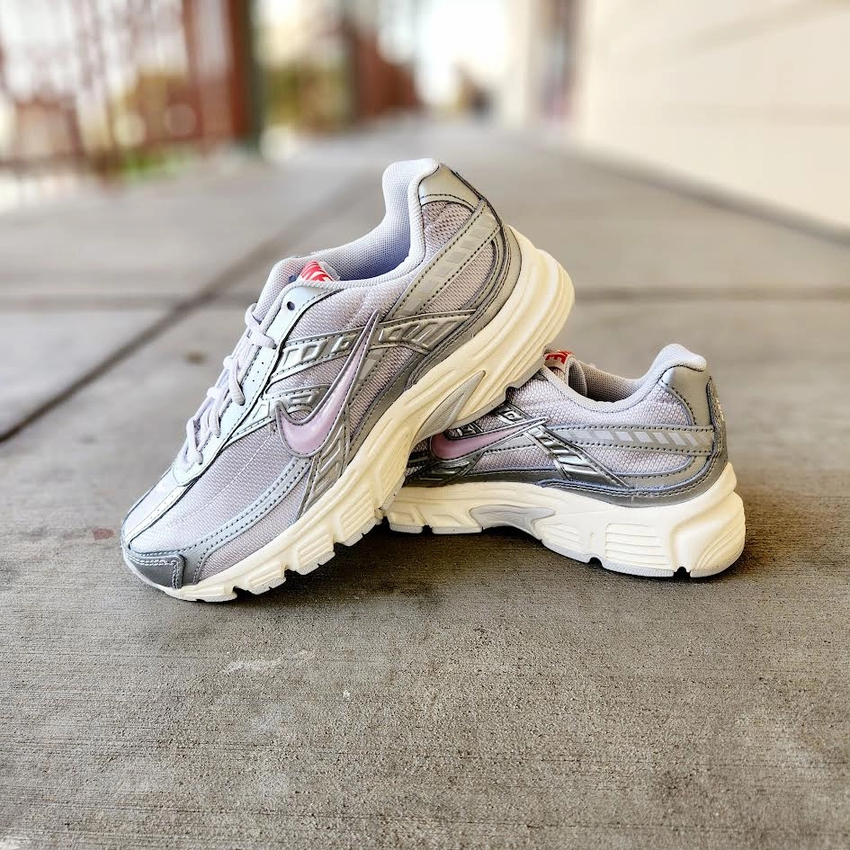 Nike Sb Dunk Skate Shoes W Nike Initiator