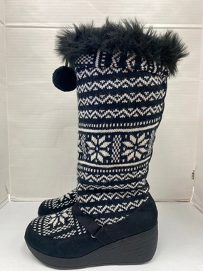 Boots Knee Heels By Clothes Mentor In Black & White, Size: 9 Moon Boots From The Eighties