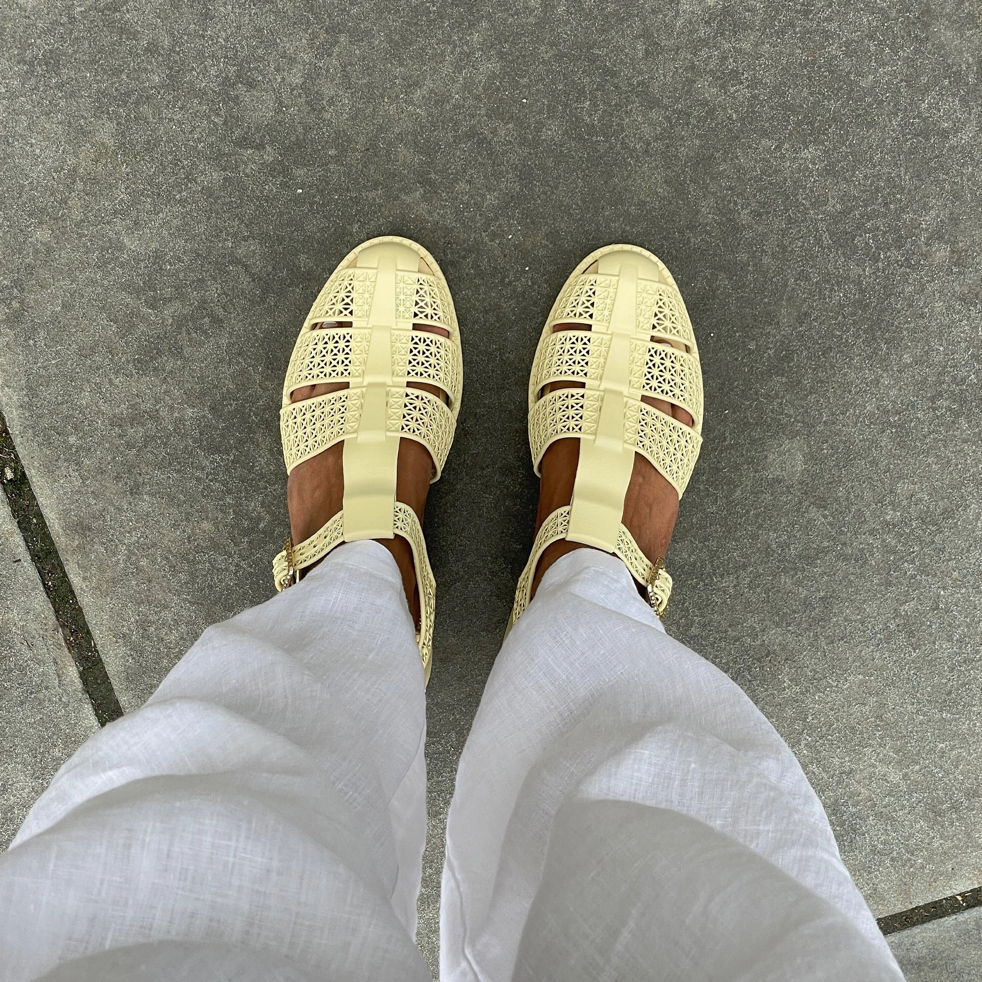 HOLIS 3D SANDALS LT YELLOW Running In Sandals