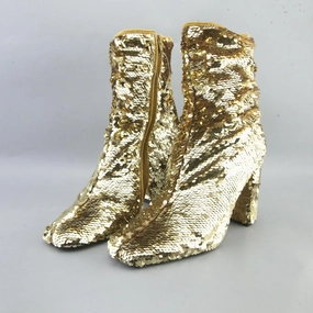 STEVE MADDEN LYNDEN Knee High Heeled Lace Boots