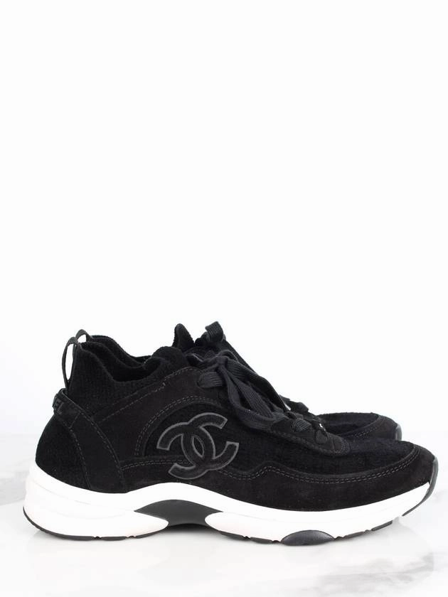 Autry Medalist Sneakers CC logo knit cruise sneakers 37 5 245 Chanel