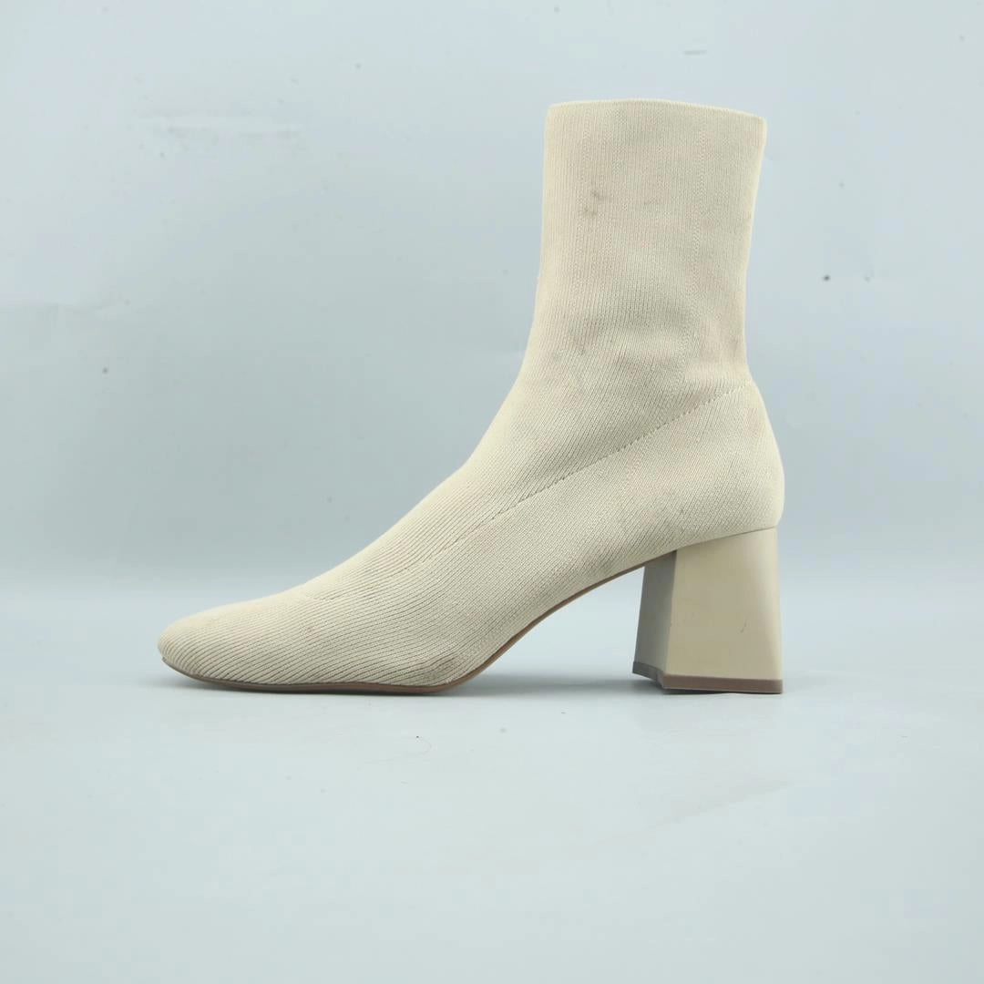 LEFTIES . High Heels And Pencil Skirts