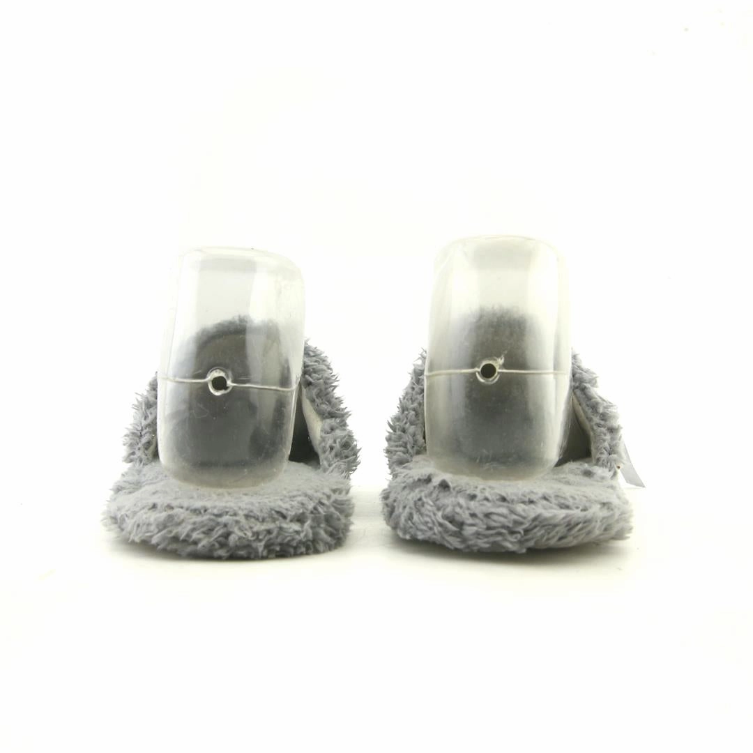 Cream Slippers AMERICAN BRAND .