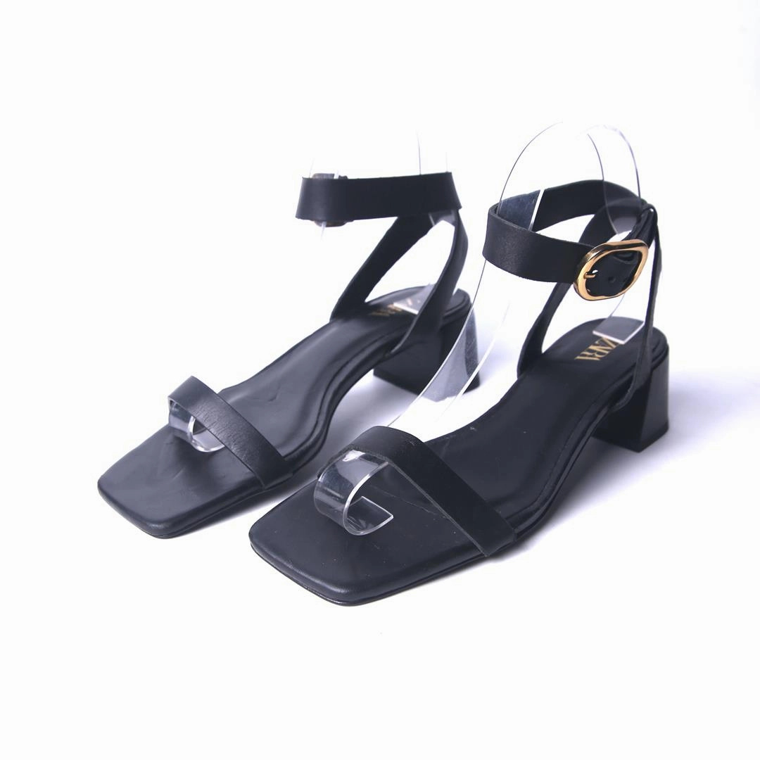 Calf Boots High Heel ZARA. .