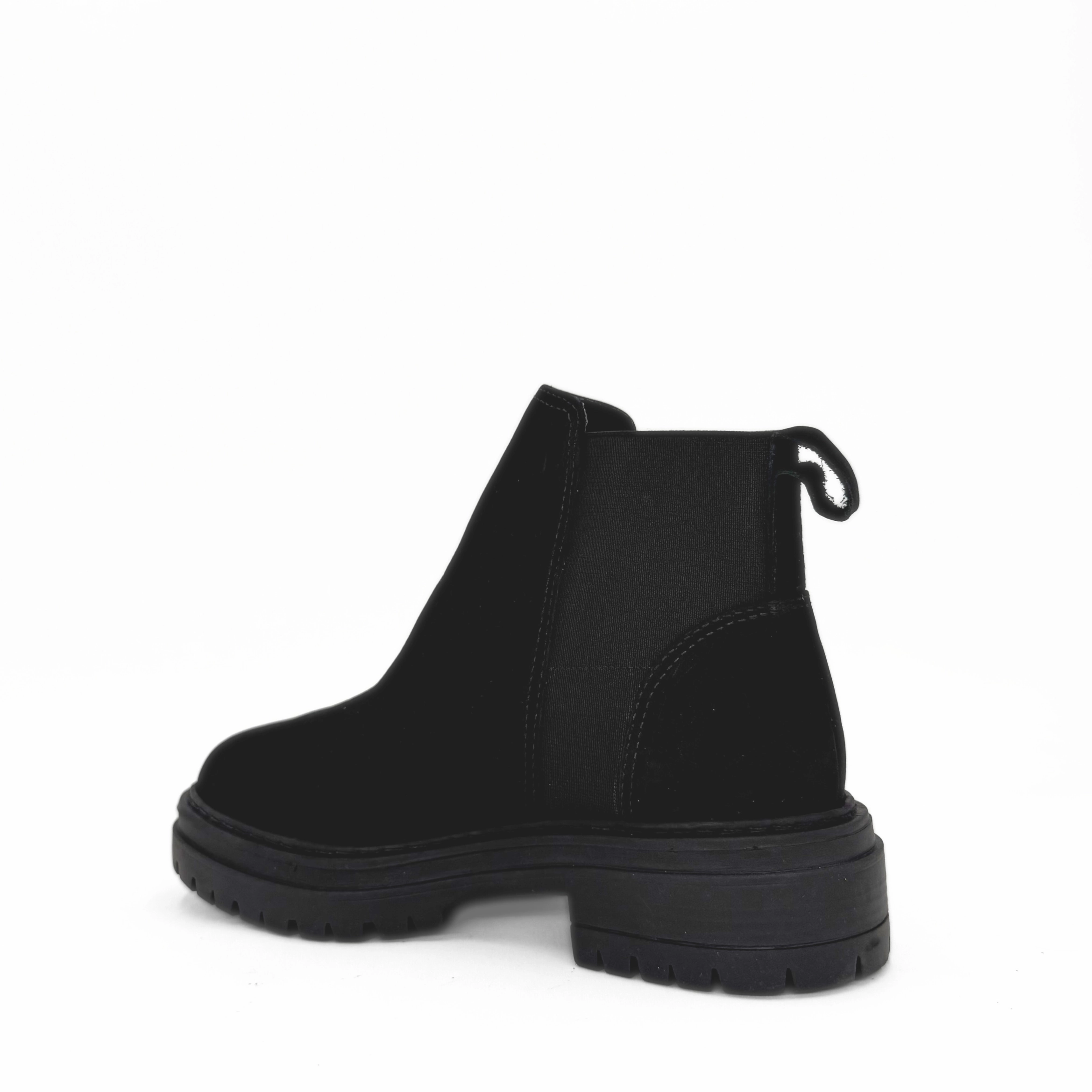 Farah Nubuck Lugsole Boots Oli Boots