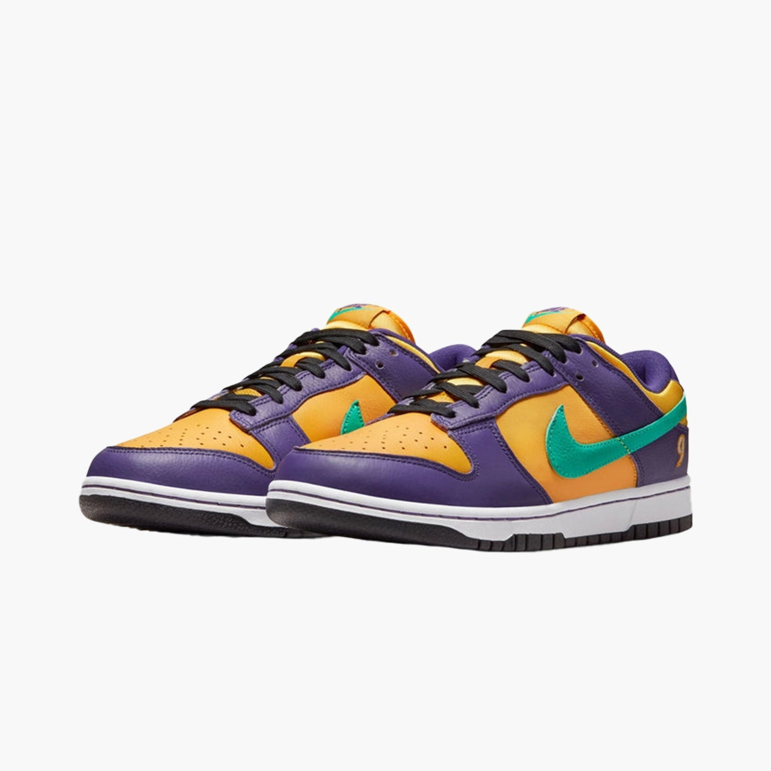 Women's Nike Dunk Low X  Lisa Leslie Nike Water Resistant Running Shoes