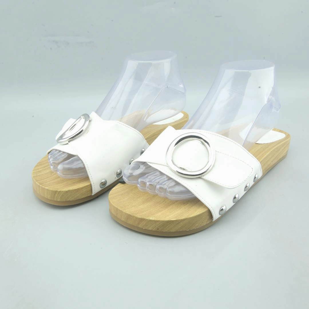 Urban Outfitters Slippers ZARA. .