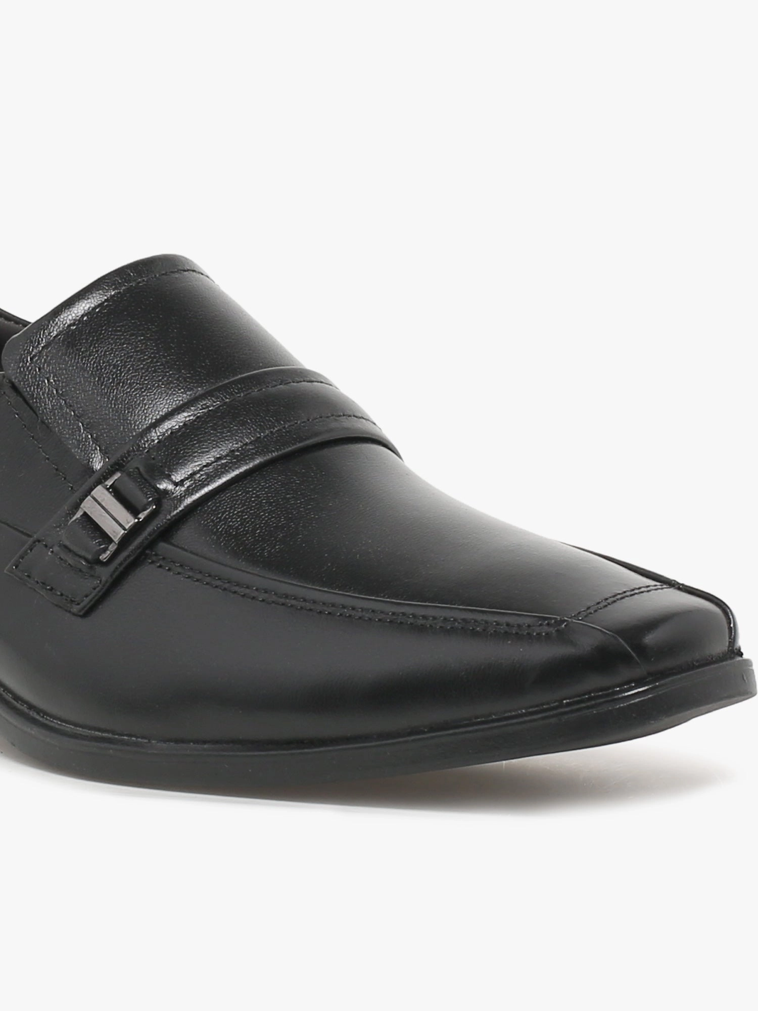 250102001 Negro Lea Slip-ons And Loafers