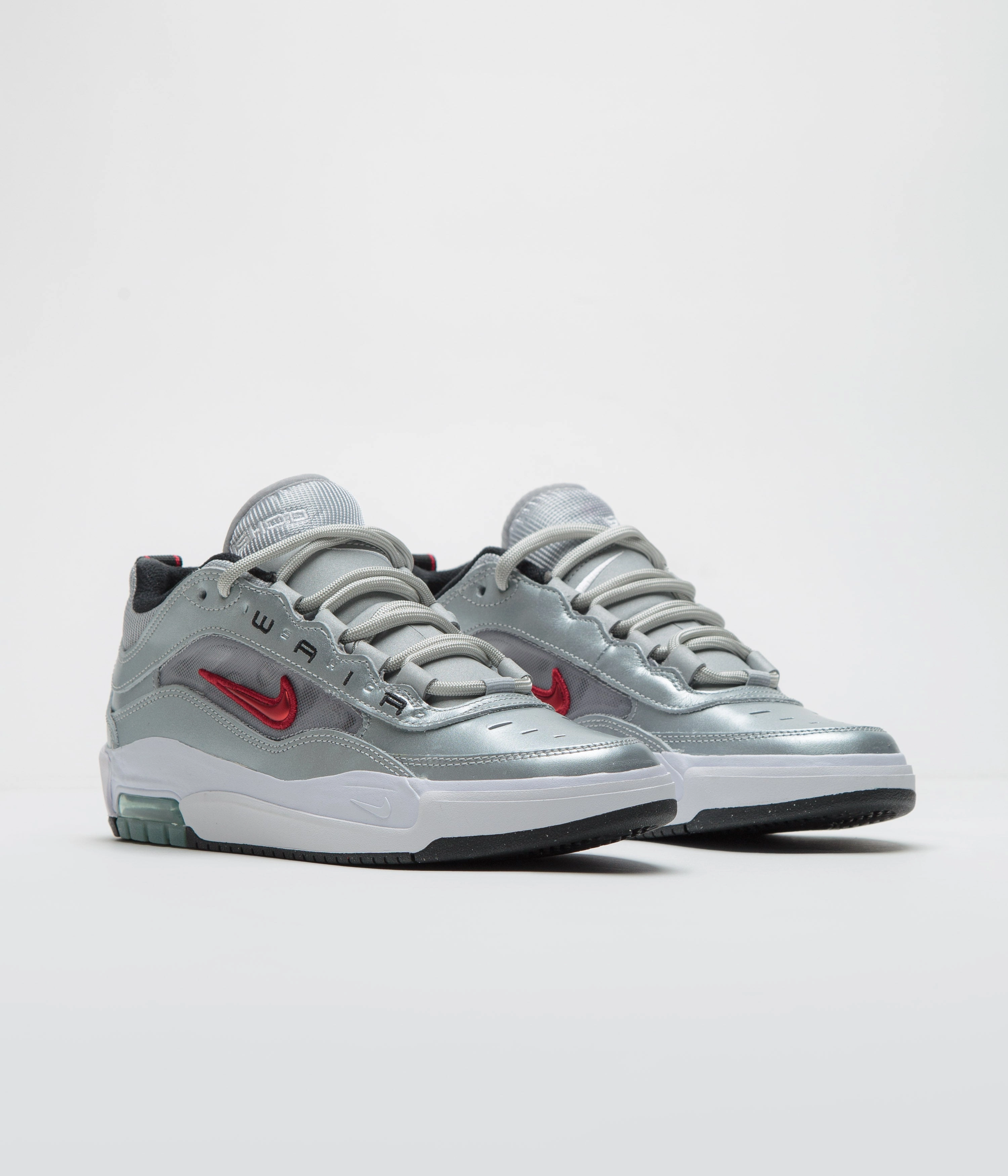 Nike Track And Field Throwing Shoes Nike SB Air Max Ishod Premium 'Silver Bullet' Shoes - Metallic Silver / Varsity Red