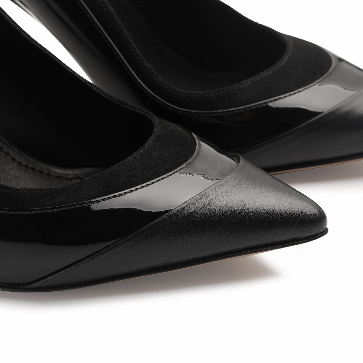 Discount Dress Shoes Womens Black Pointed-Toe Leather Pump