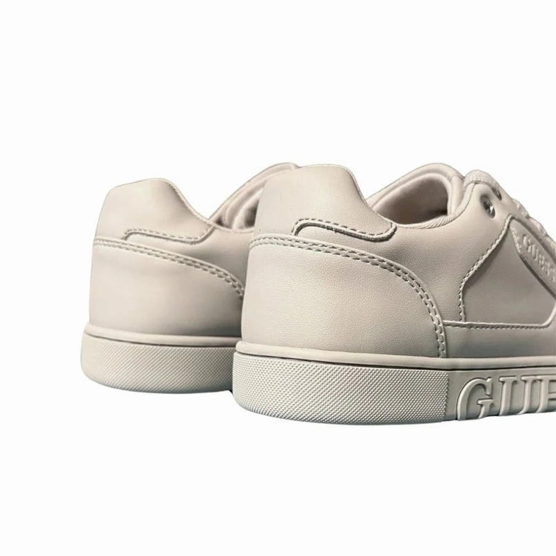 Dress Shoe Cleaning Kit GUESS RAYNES WOMEN SHOES