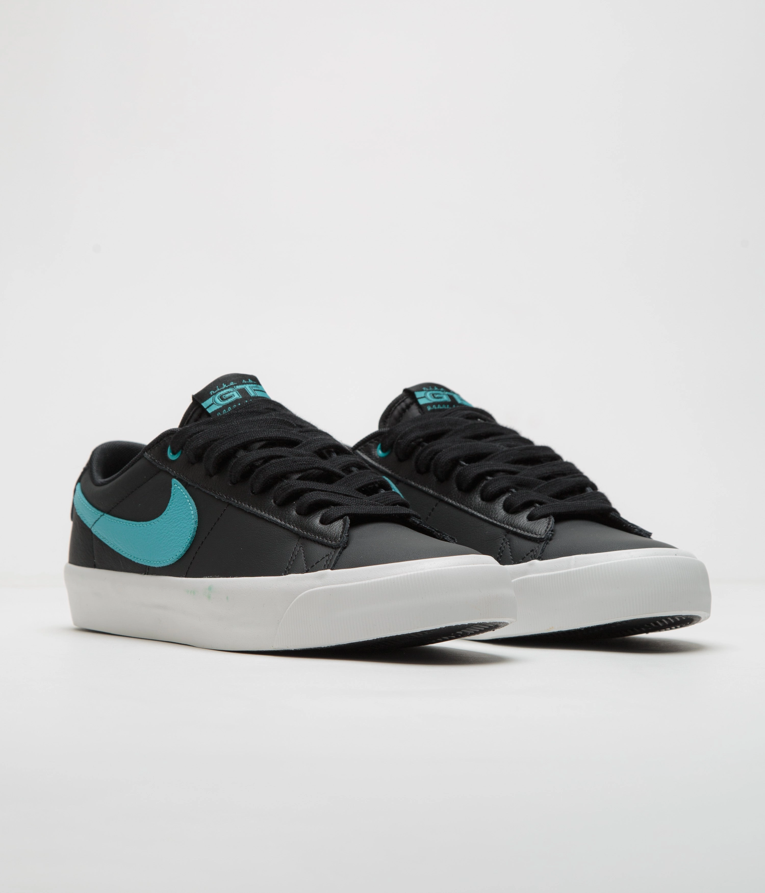Nike Omni Multi-court Shoes Nike SB Blazer Low Pro GT Shoes - Black / Dusty Cactus - Black - Summit White