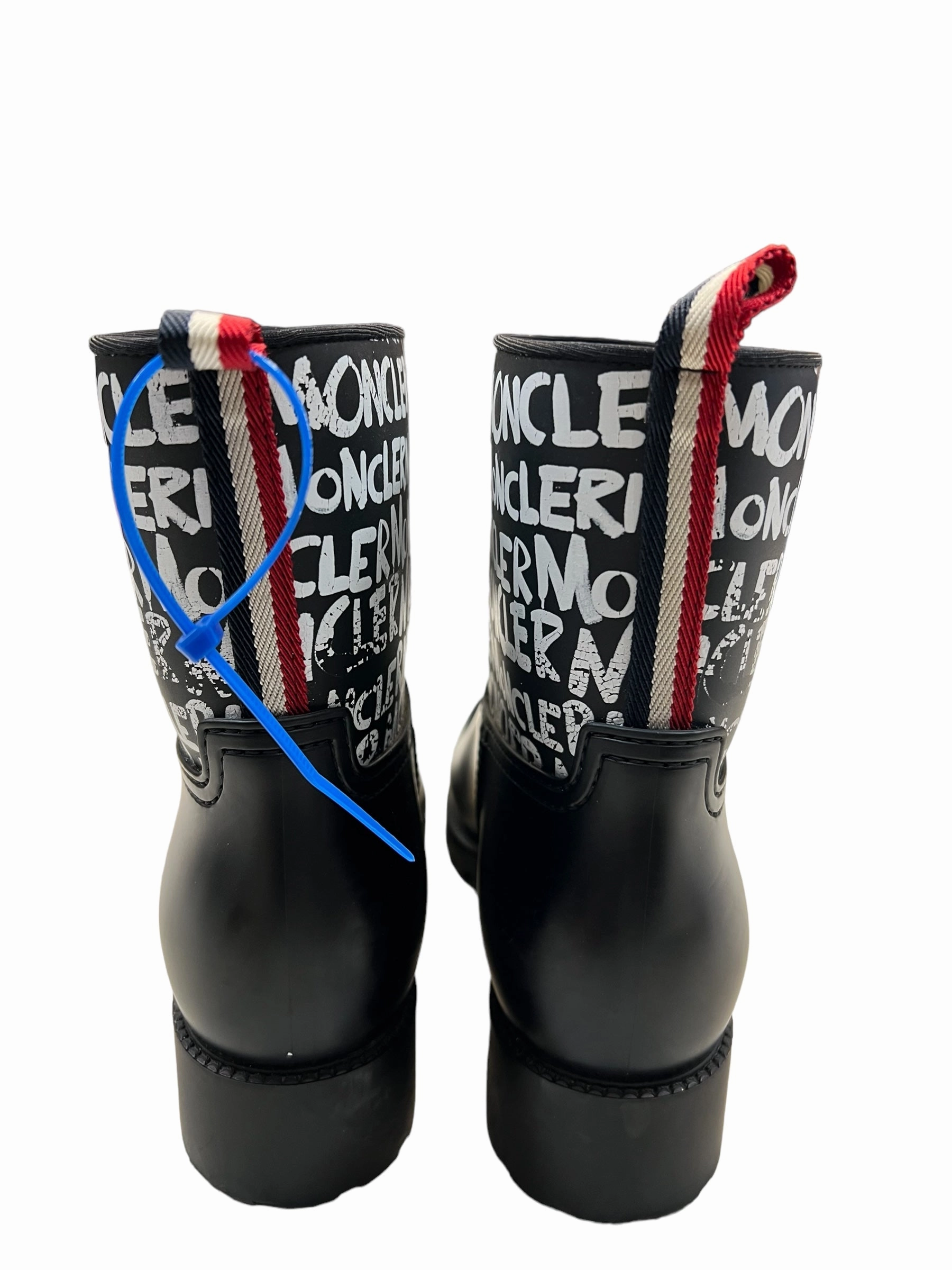 Boots Luxury Designer By Moncler RUBBER RAIN BOOTS Size: EU 40 Boots Lyrics