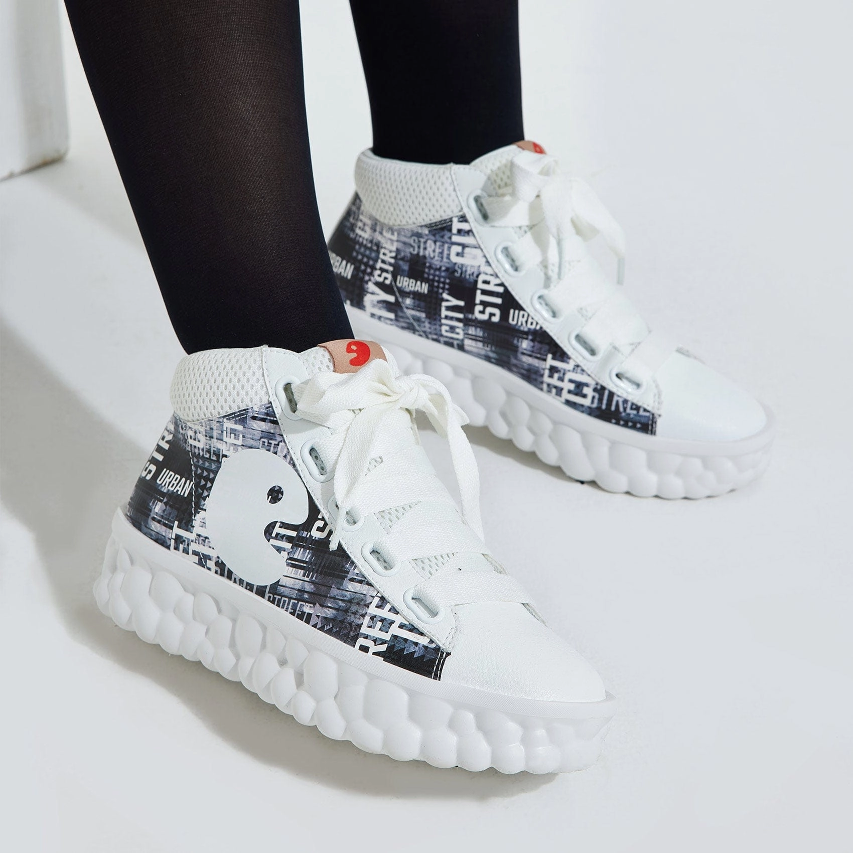 Explore the City Las Ramblas V Women Platform Winter Boots