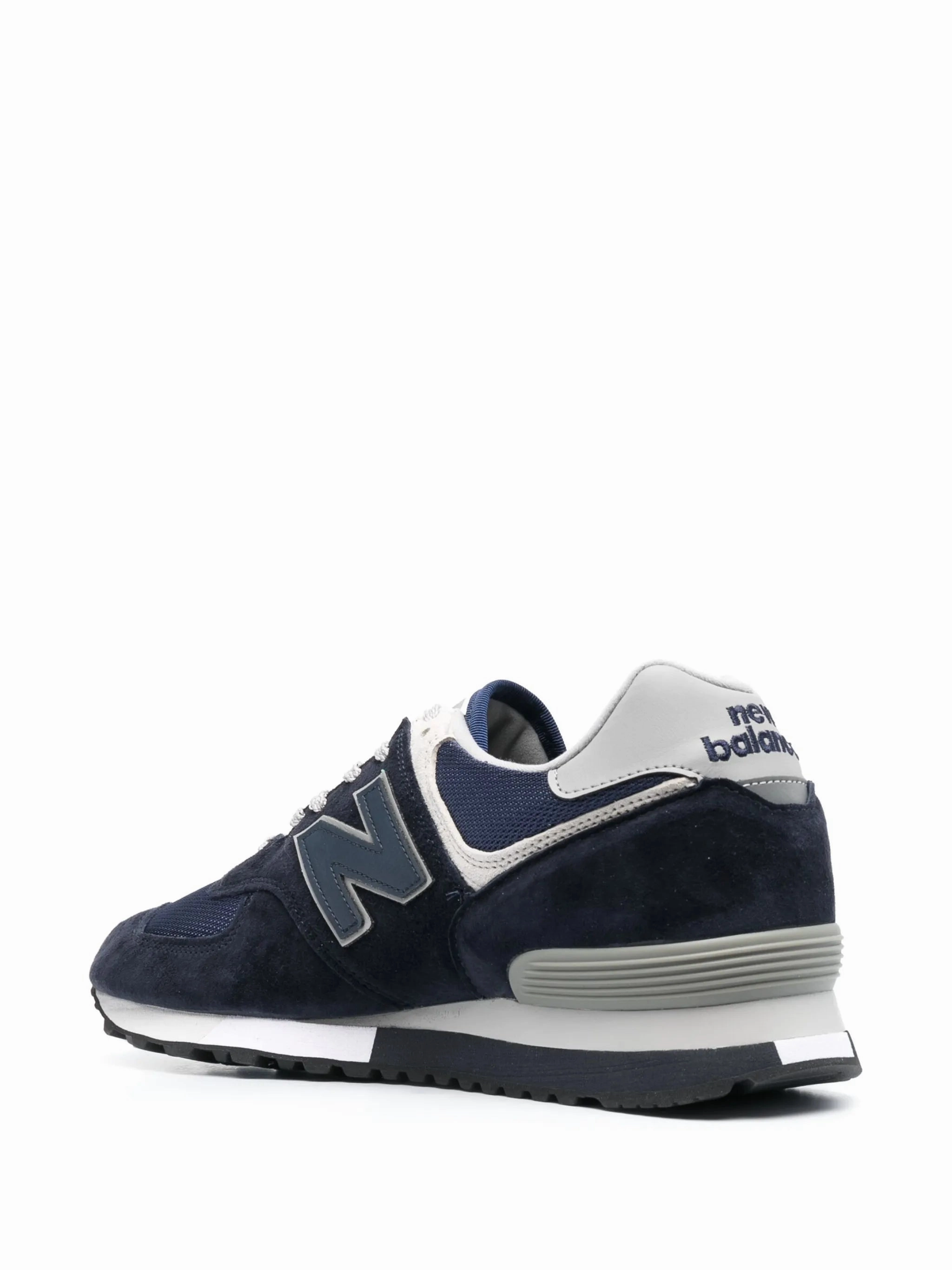 Fall Flat Shoes 576 logo-patch leather sneakers