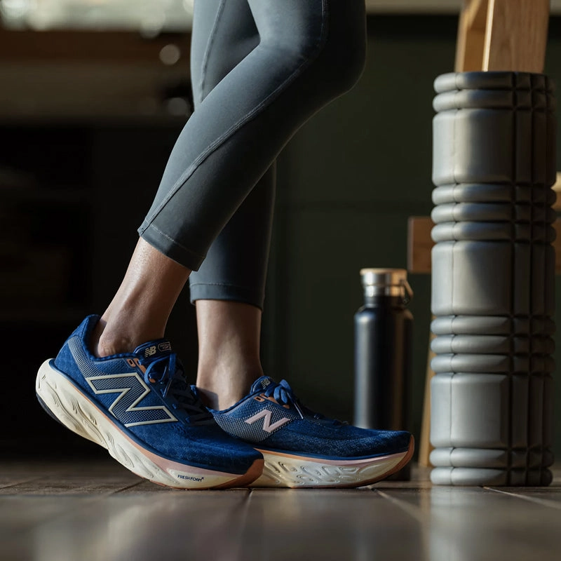 New Balance Fresh Foam X 1080v14 Women's Running Shoe - Inkwell/Calcium/Copper Best Running Shoes For Flat And Wide Feet
