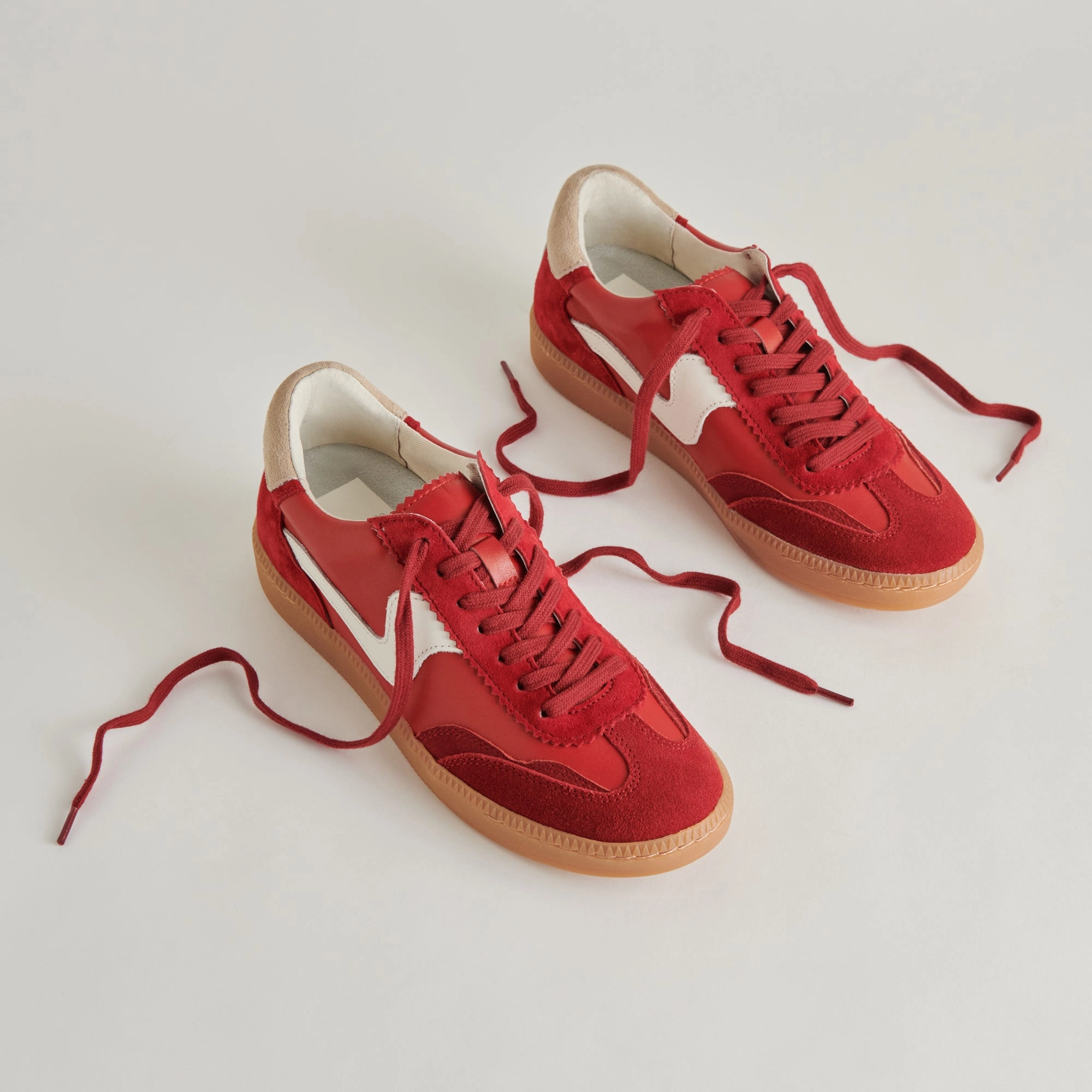 NOTICE SNEAKERS CRIMSON SUEDE Most Comfortable Running Sneak