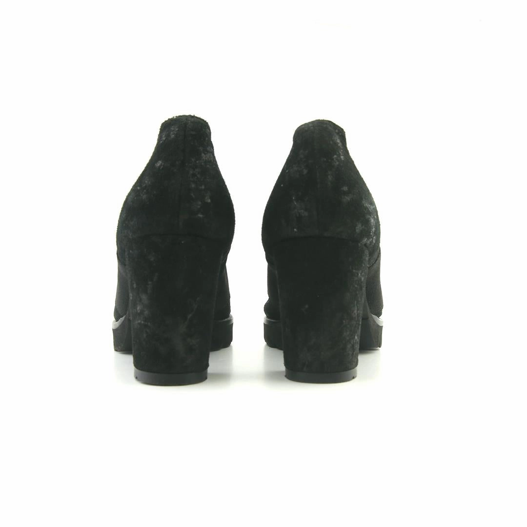 Women In High Heels GADEA .