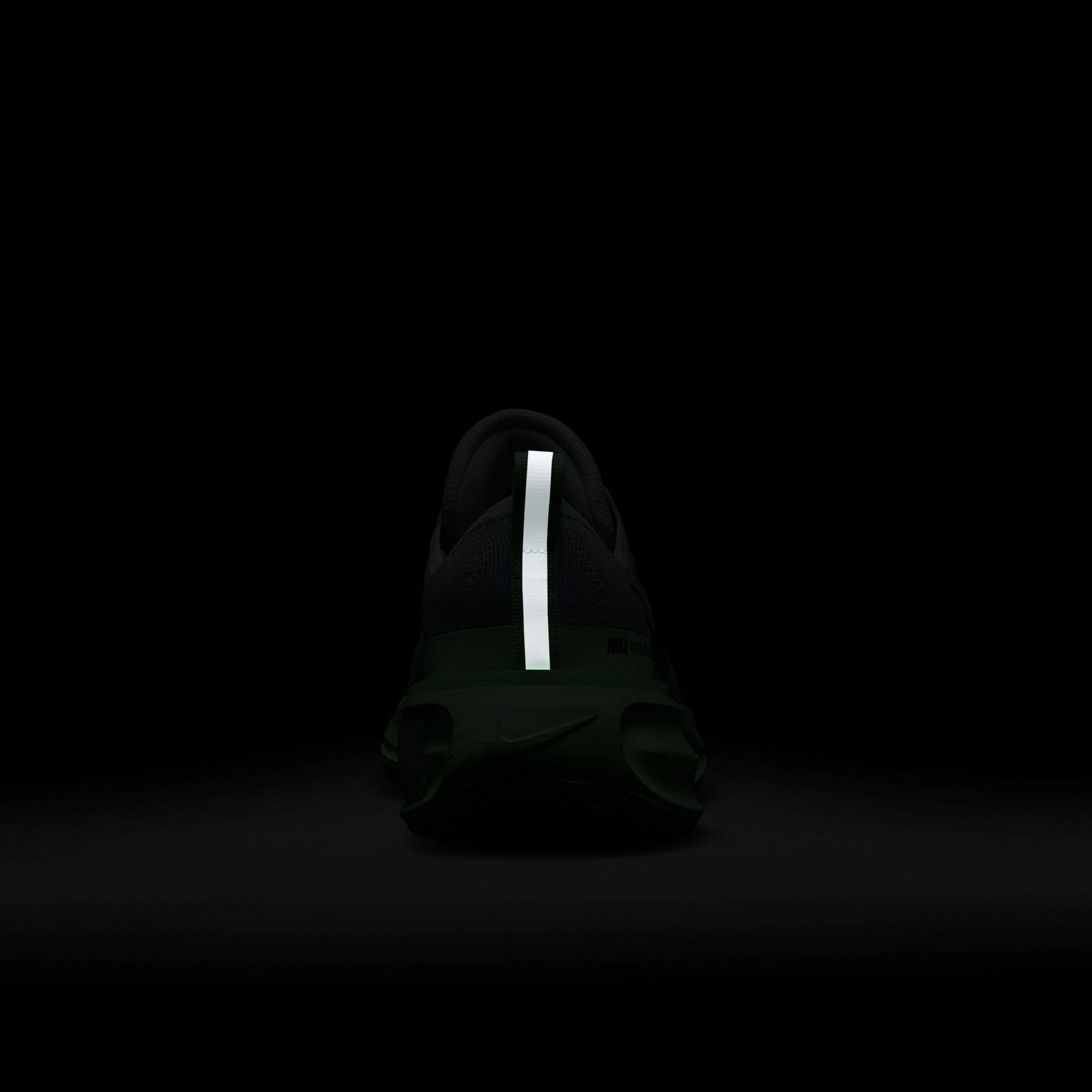 Nike | Women's Invincible 3 Road Running Shoes - Pure Platinum Popular Nike Running Shoes