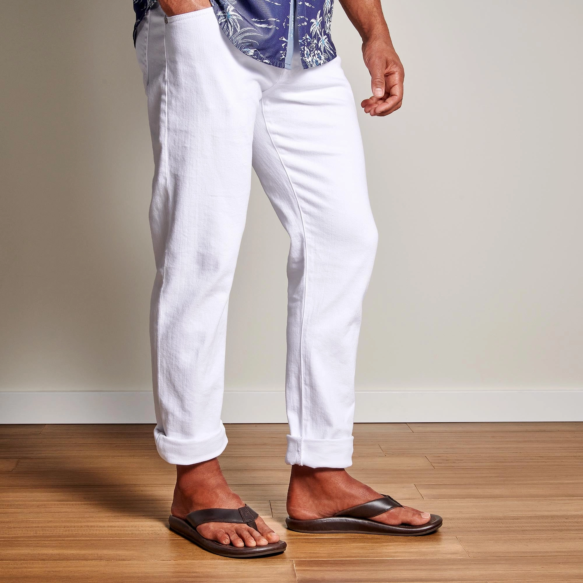 Ilikai - Dark Wood Capri Sandals