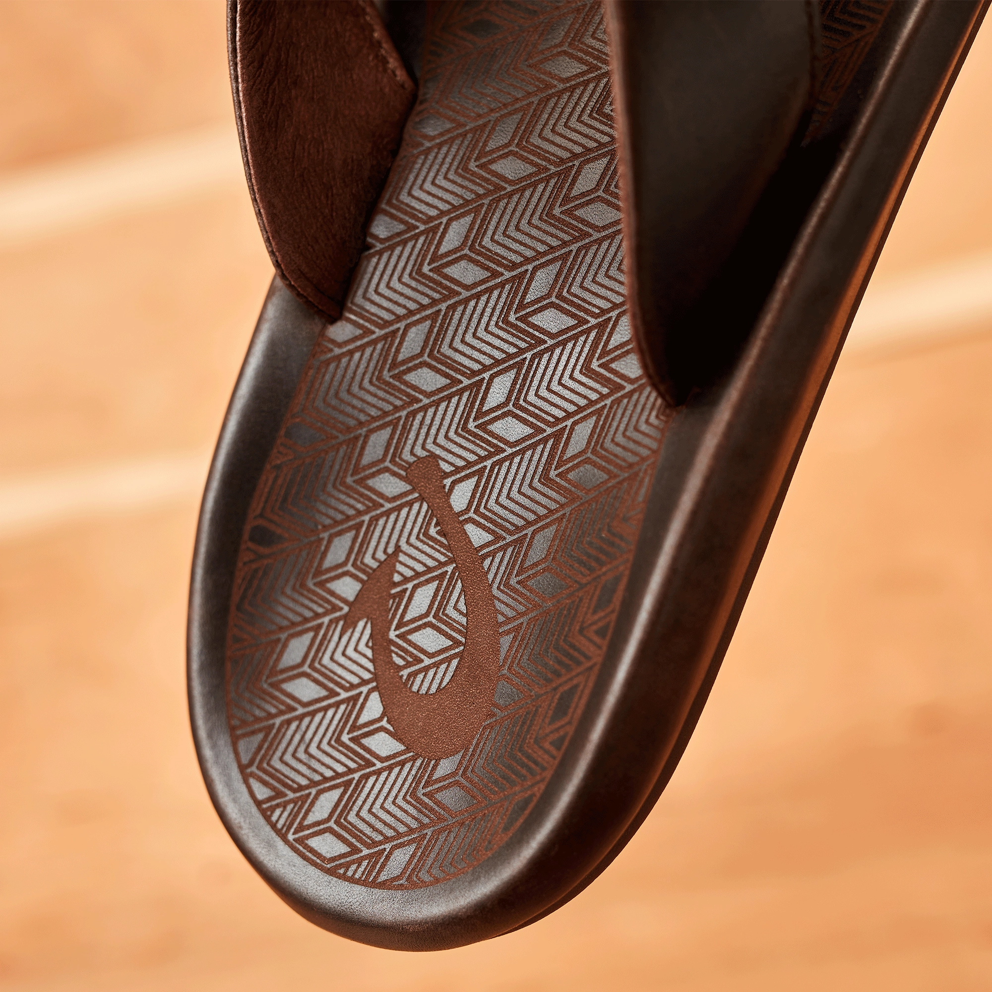 Ilikai - Dark Wood Sandals Regency Latoc