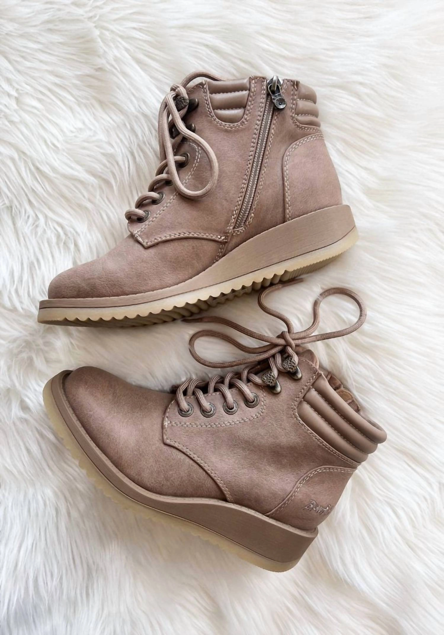 Gforce Rtx 3050 Desktop Computer Boots But Screen Is Black The City Boots In Almond Redwood