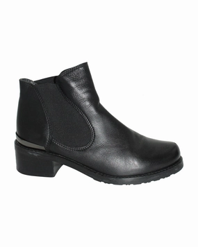 Stuart Weitzman Ankle Boots in Black Leather Ranchero Boots