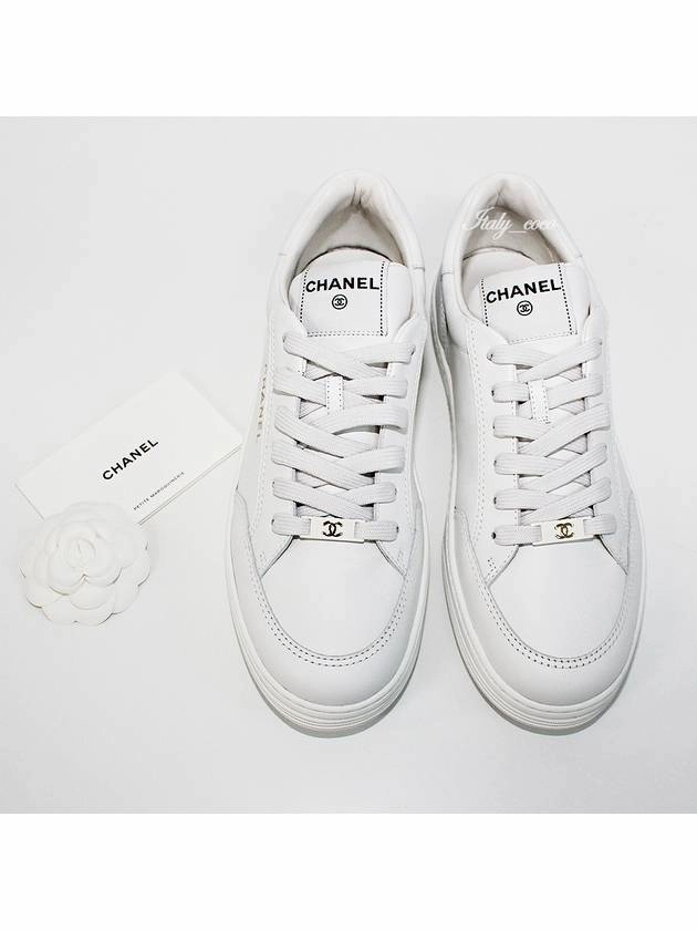 Steph Curry Sneakers Logo Calfskin Low Top Sneakers White Chanel