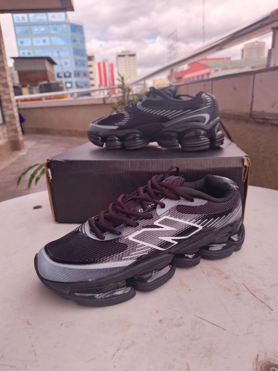 New Balance 2000 Black Good Sneakers For Pronation