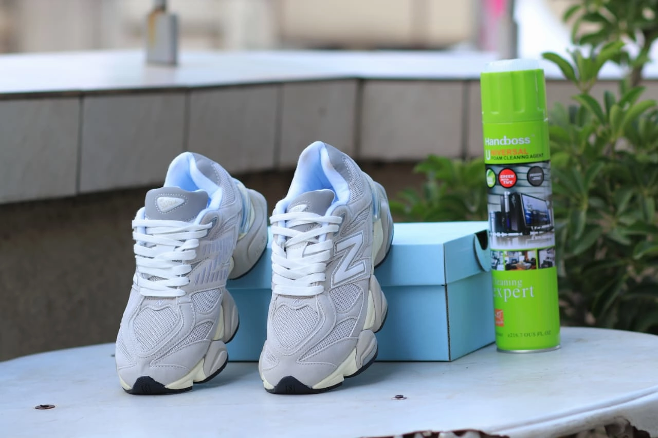 Sneakers B30 New Balance 9060 Cream Sneakers