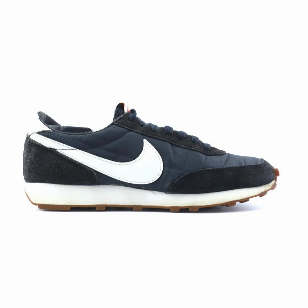 Comfortable Nike Walking Shoes NIKE DAYBREAK