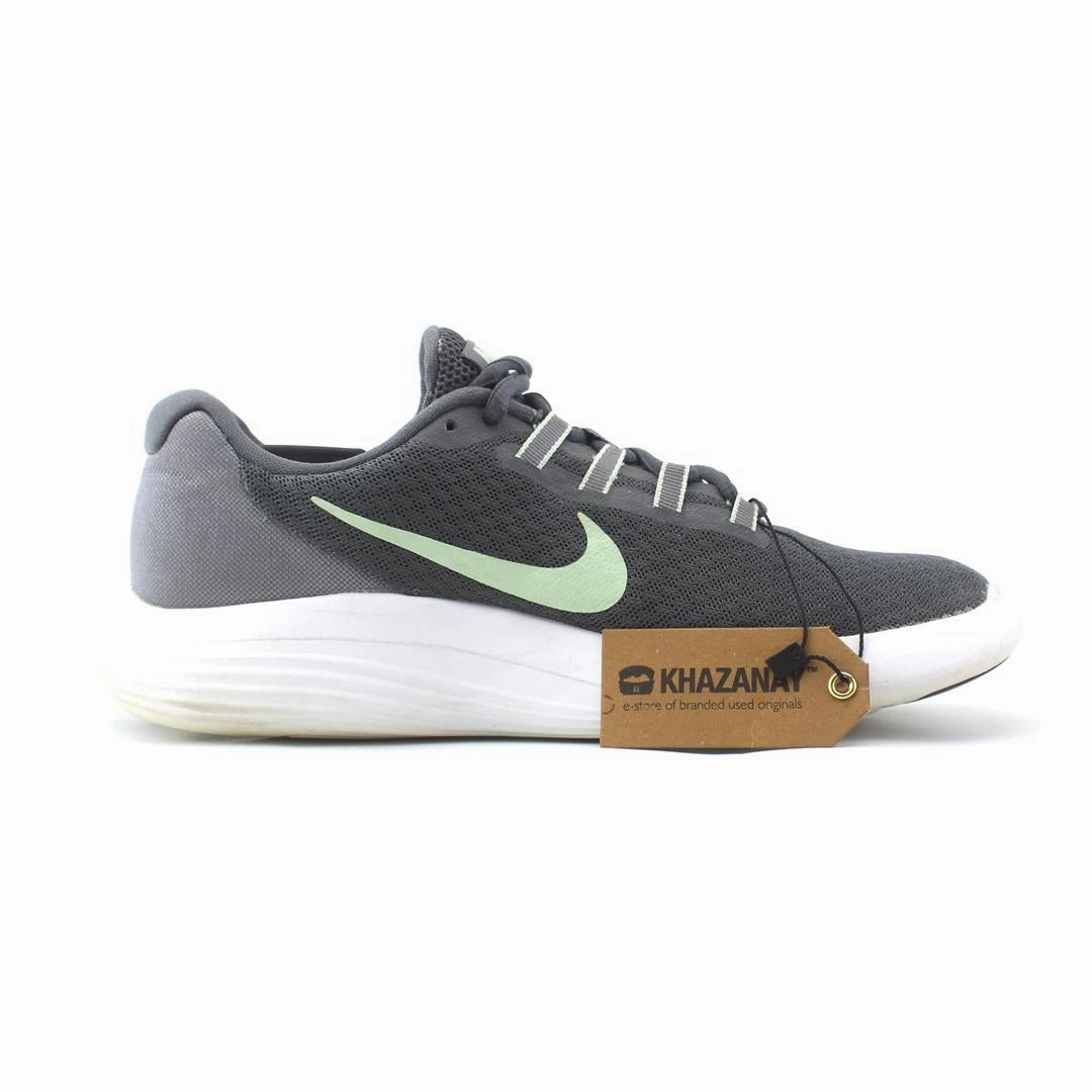 Floral Nike Tennis Shoes NIKE LUNARCONVERGE