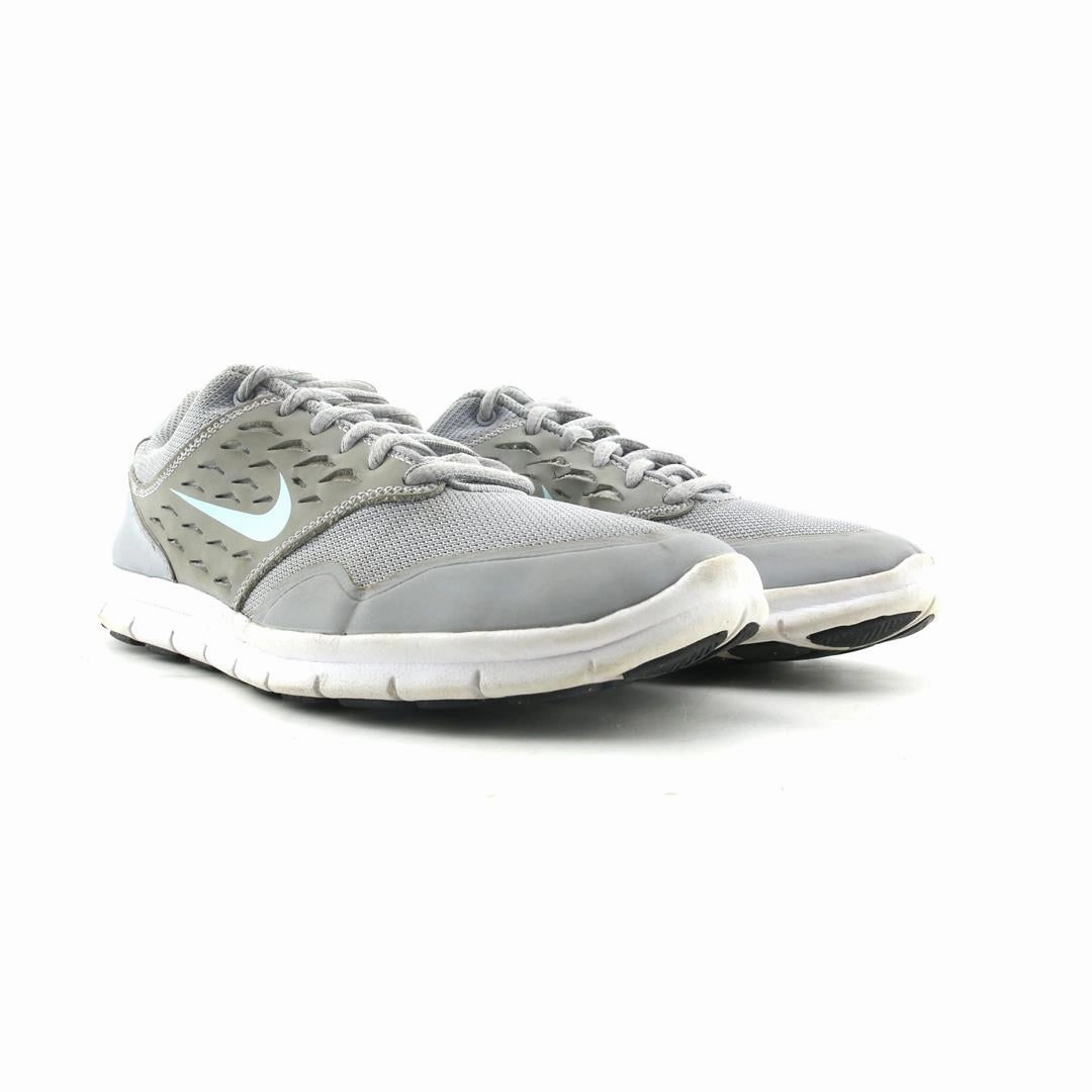 NIKE  ORIVE Best Shoes For Nurses Nike