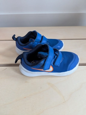 Nike Running Shoes (9C) Nike Shoes With Signature