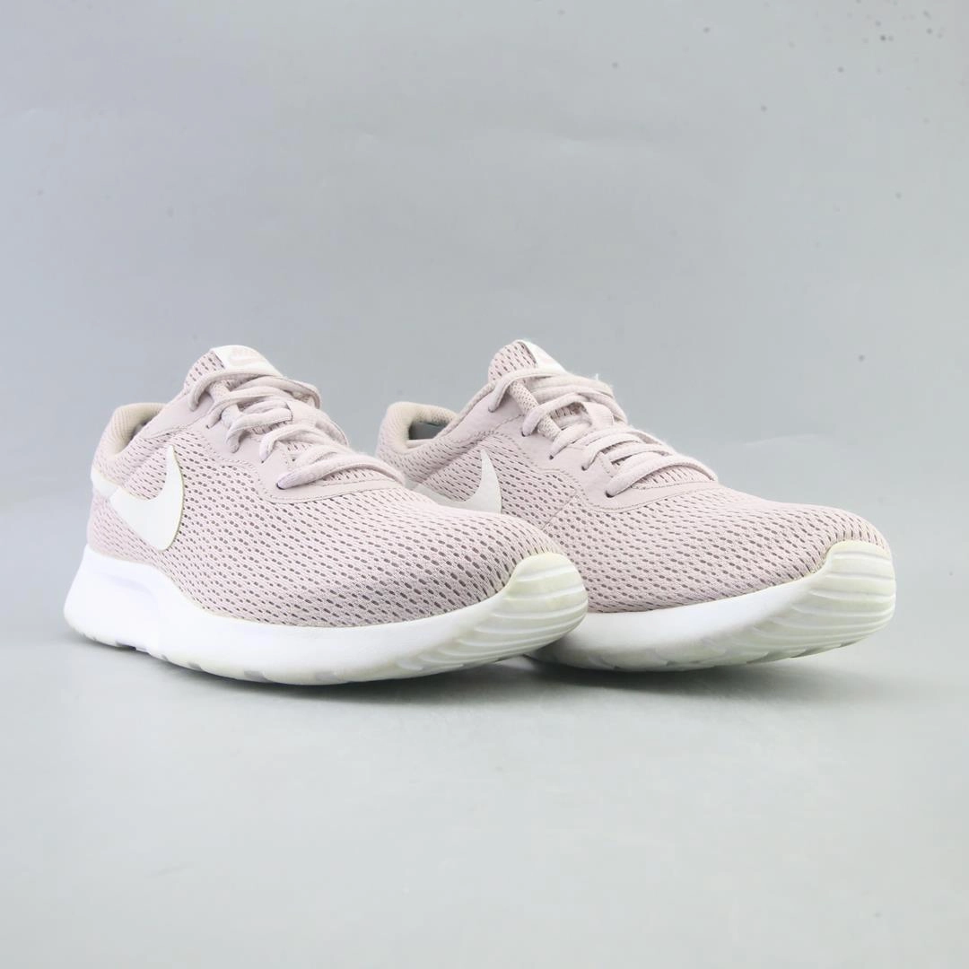 NIKE TANJUN Nike Shoes Image