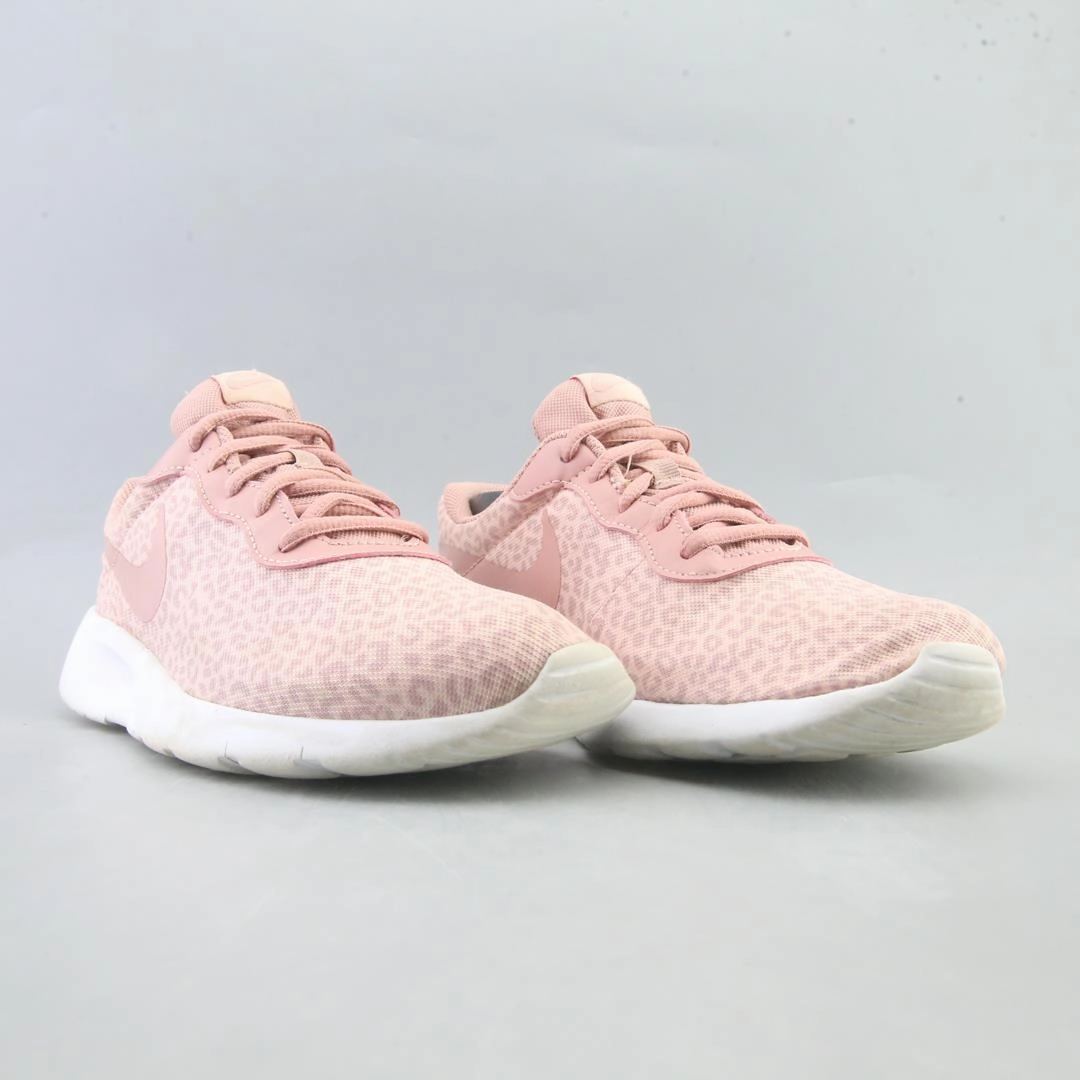 Nike Shoe On Sale NIKE TANJUN