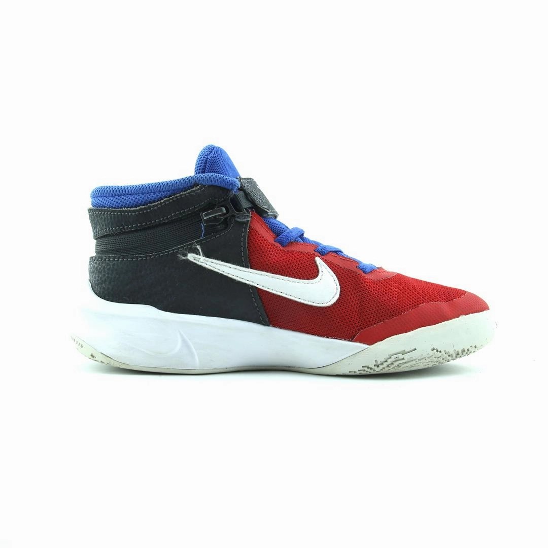 NIKE  TEAM HUSTLE D 10 FLYEASE Big Kids Basketball Shoes Sale