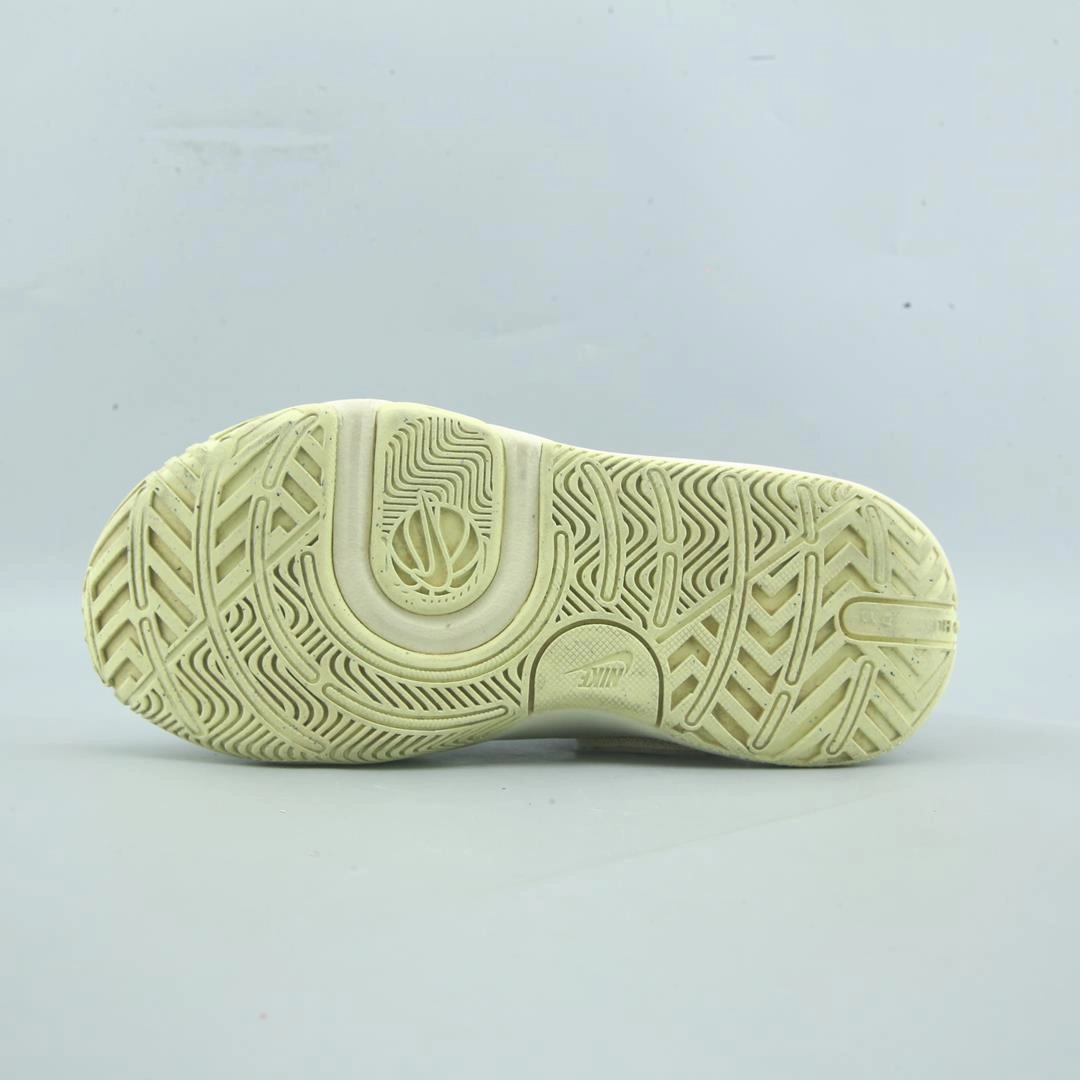 Adipure Crazyquick Basketball Shoes NIKE TEAM HUSTLE D 11