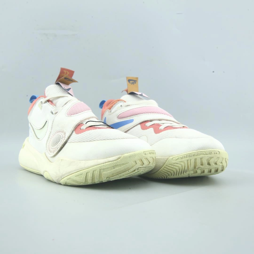 Jah Basketball Shoes NIKE TEAM HUSTLE D 11