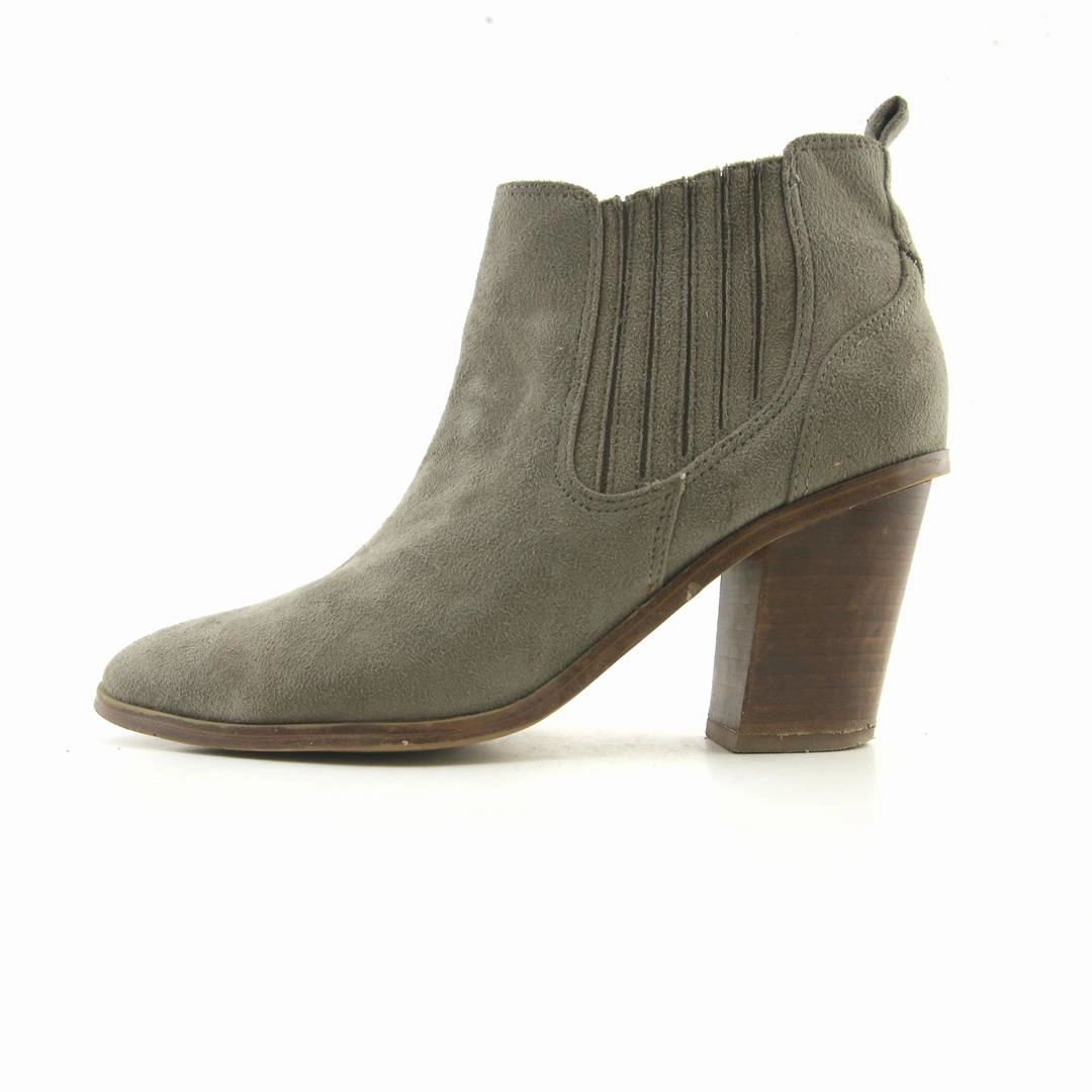 NINE WEST . Boots Knee High Low Heel