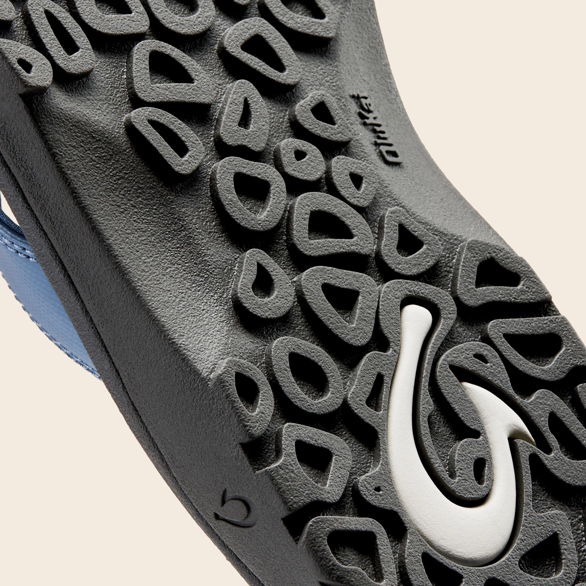 Ohana  -  Blue Fog / Rock Uggs Sandals