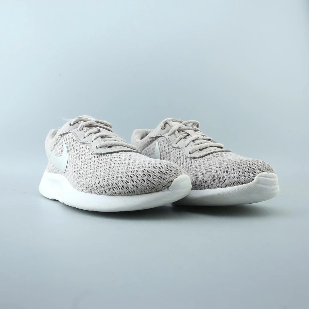 Nike Running Shoe Size Guide NIKE TANJUN